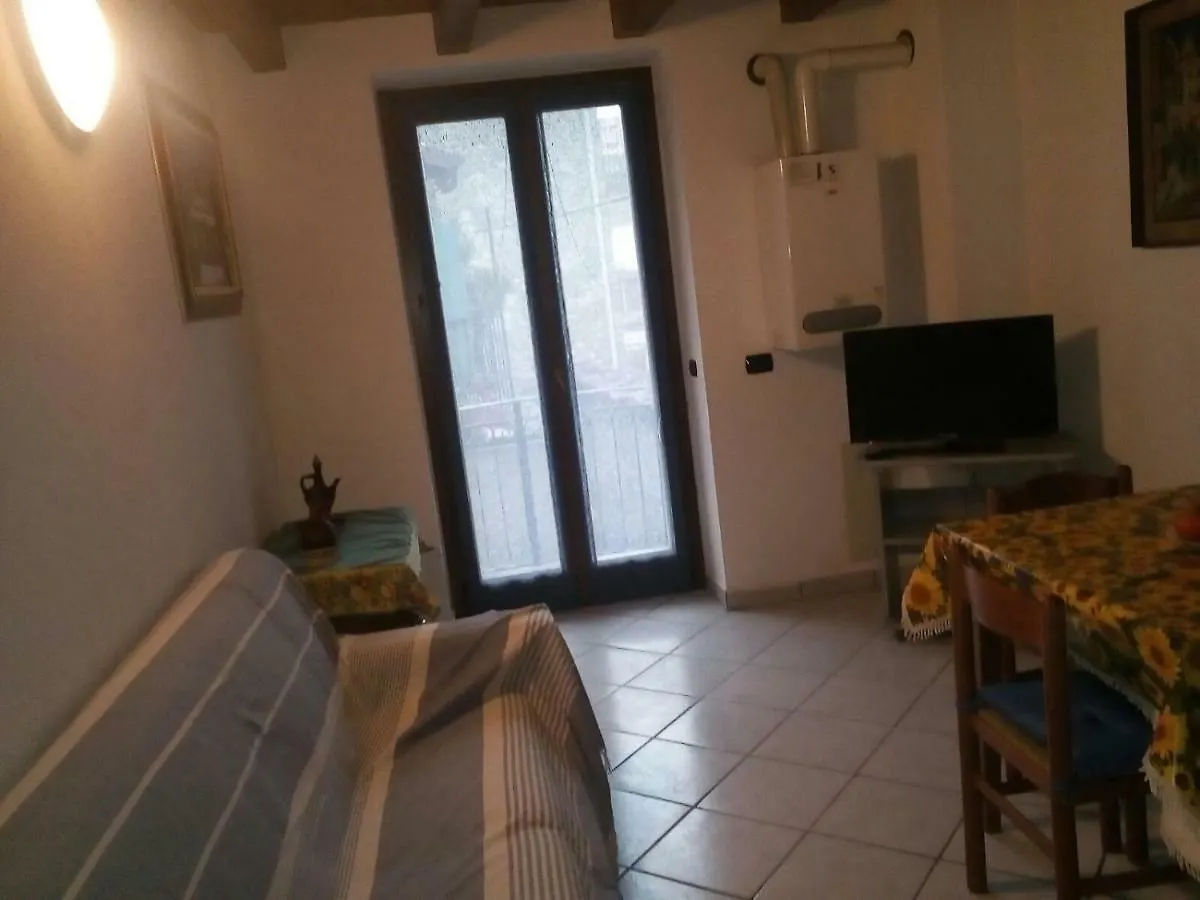 Casa Mauri Διαμέρισμα Carenno