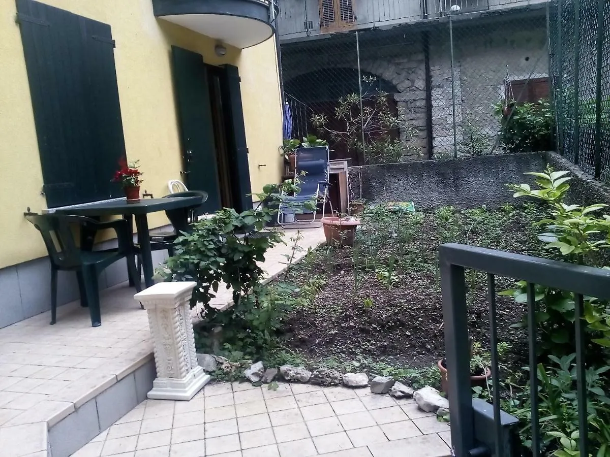 Casa Mauri Διαμέρισμα Carenno 0*,  Ιταλία