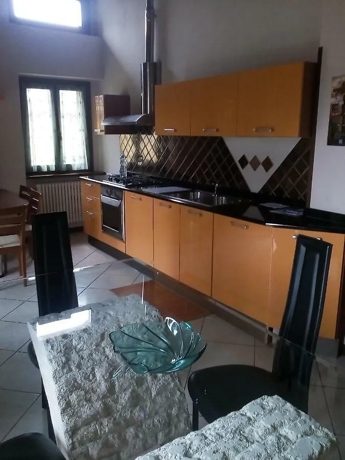 Casa Mauri Διαμέρισμα Carenno
